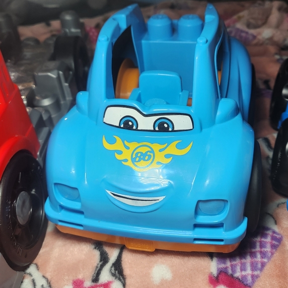 Mega Blok Colorful Toy Car Set for Kids 4 Vehicals! - Picture 3 of 16